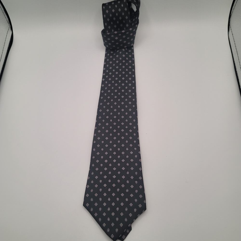 Mario Valentino 100% Italian Silk Necktie - Made in USA WPL 2831 Black with Pink